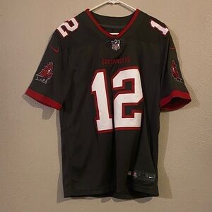 Nike Men's Black and Red Buccaneers Jersey